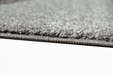 Preview: Kinderteppich Schmetterling Design Grau Rot Grün Schwarz Weiss